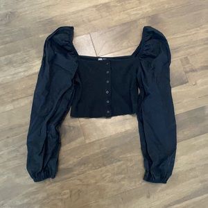 Zara semi-cropped top.  Black puff sleeves.  Super cute!